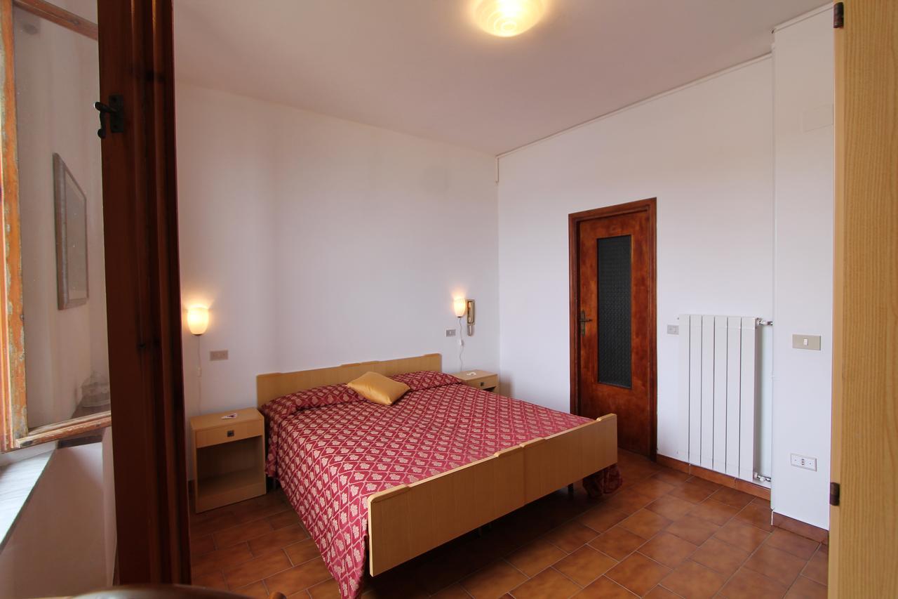 קסטיליאונצ'לו Hotel La Marinella מראה חיצוני תמונה