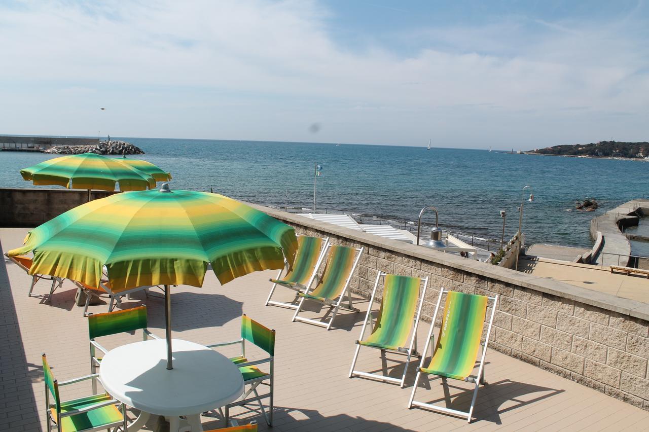 קסטיליאונצ'לו Hotel La Marinella מראה חיצוני תמונה