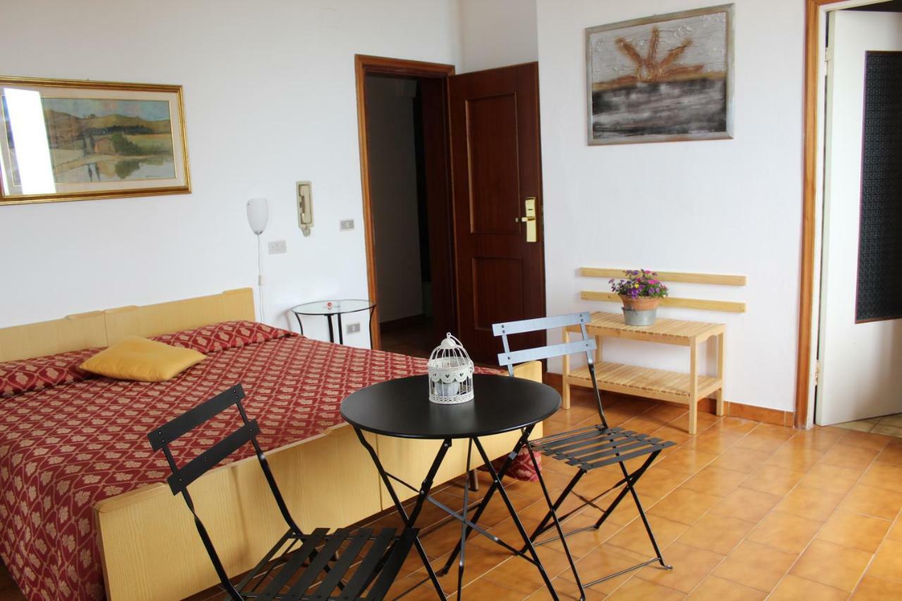 קסטיליאונצ'לו Hotel La Marinella מראה חיצוני תמונה